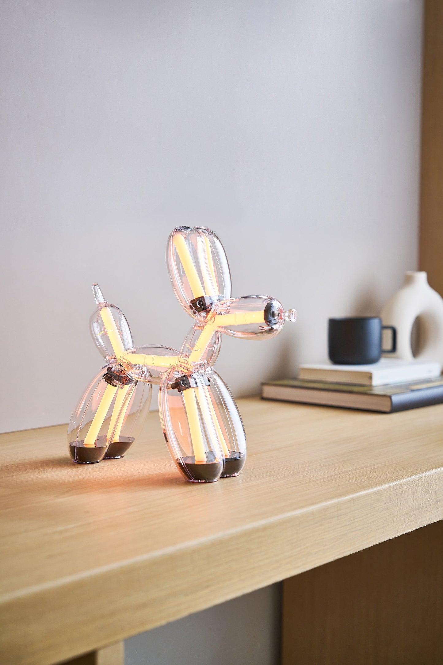Jeff Koons  - Balloon Dog Lamp