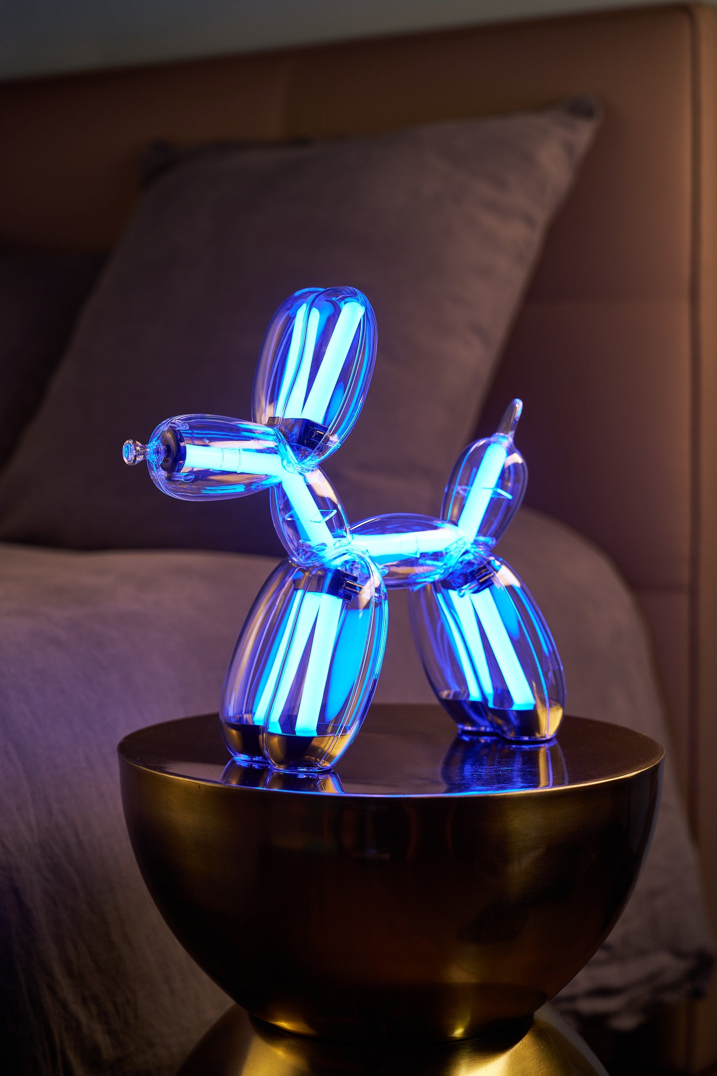 Jeff Koons  - Balloon Dog Lamp