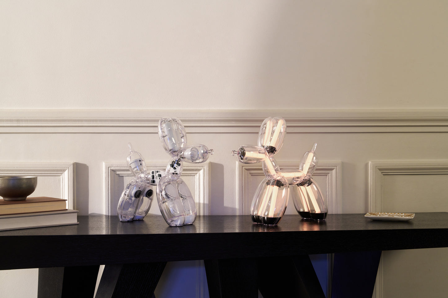 Jeff Koons  - Balloon Dog Lamp